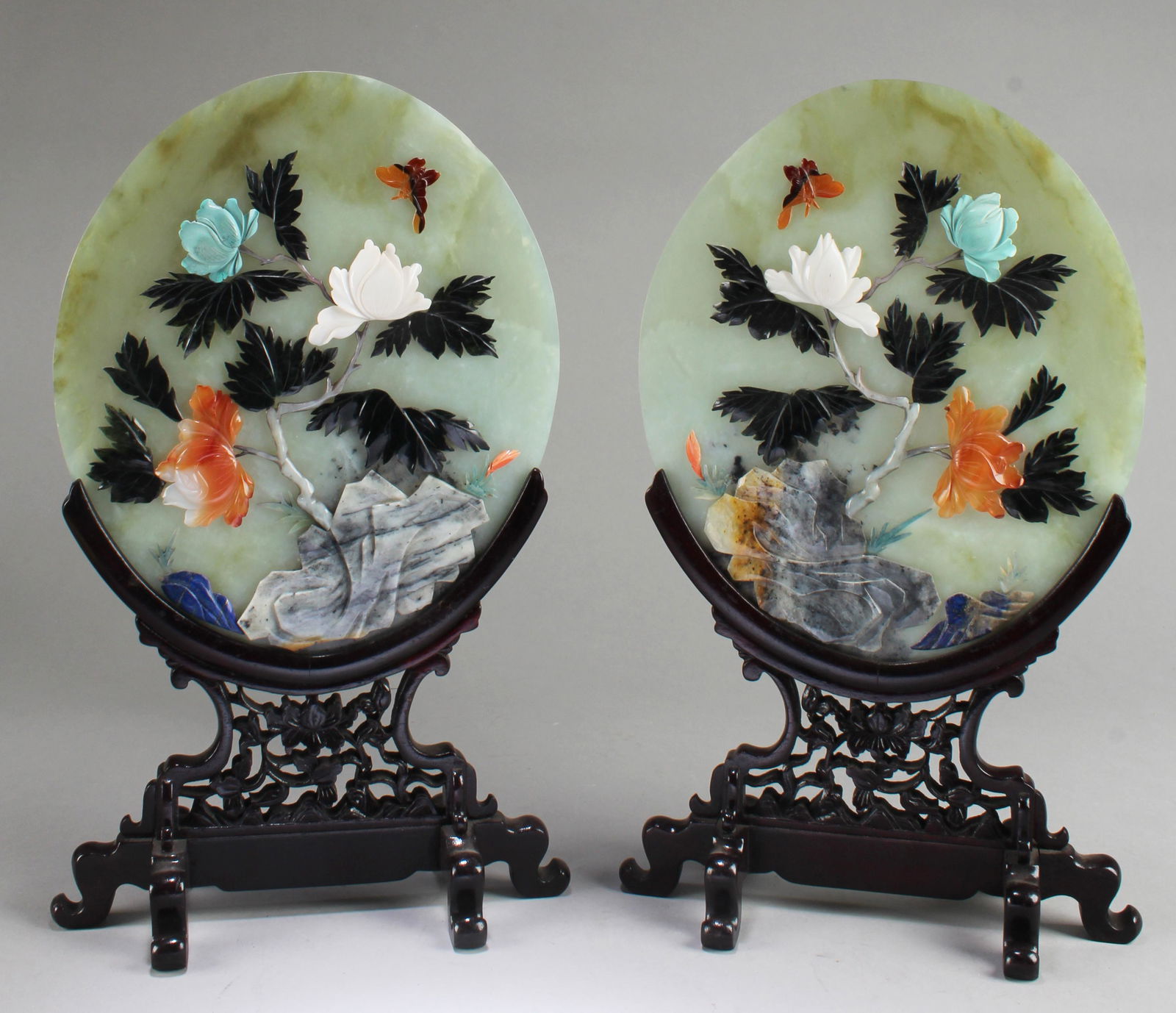 A Pair of Chinese Oval Shaped Jade Table Screen (1 of 4)