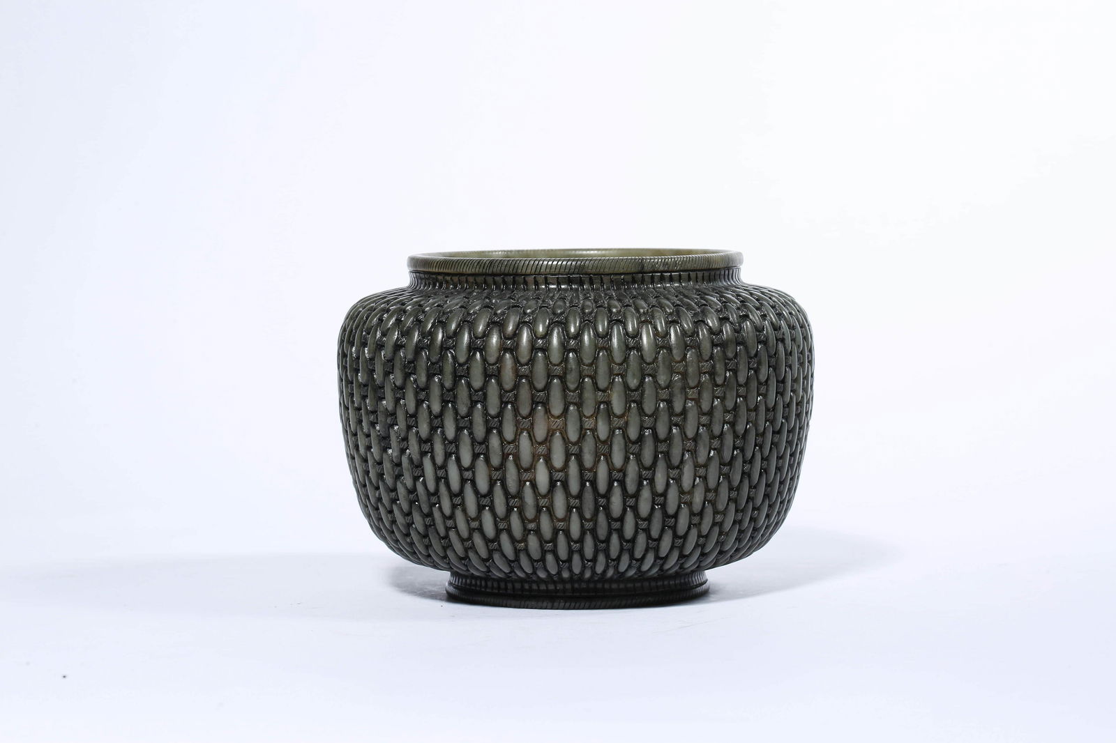 Black Jade Bo, Qianlong Mark (1 of 6)