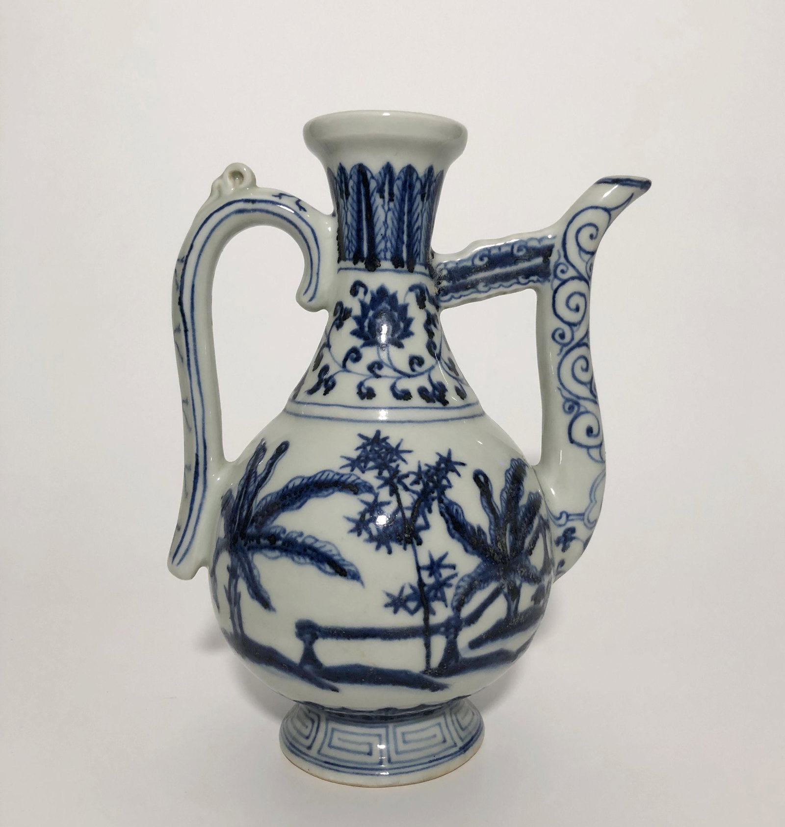 A Blue & White Porcelain Winepot (1 of 8)