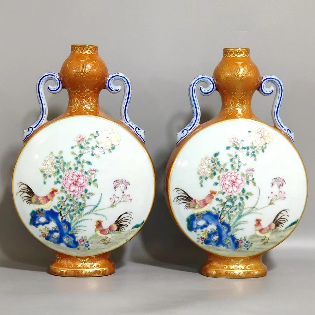 A Pair of Porcelain MoonFlask Vases (1 of 9)