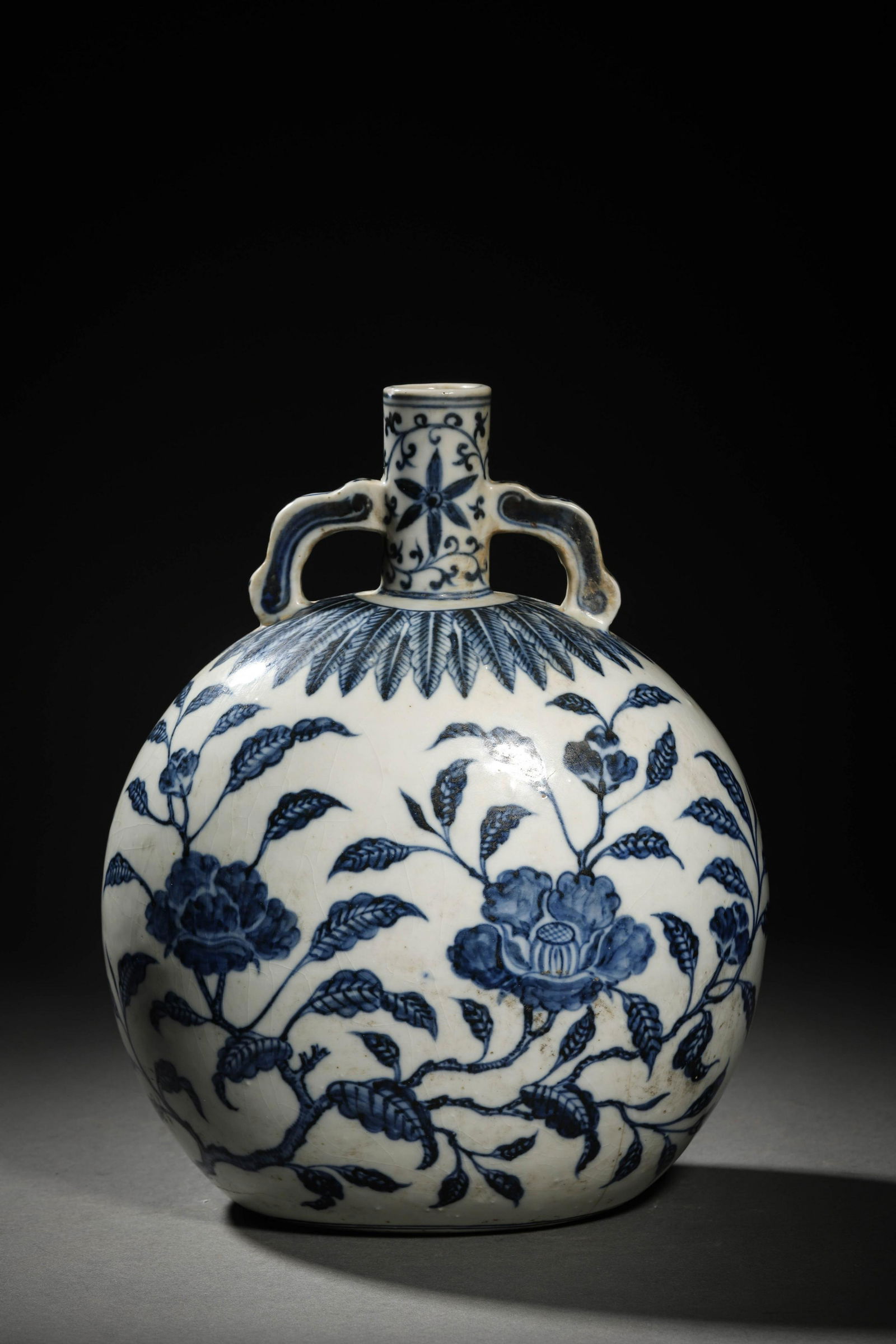 Ming XuanDe: A Blue & White MoonFlask Vase (1 of 8)