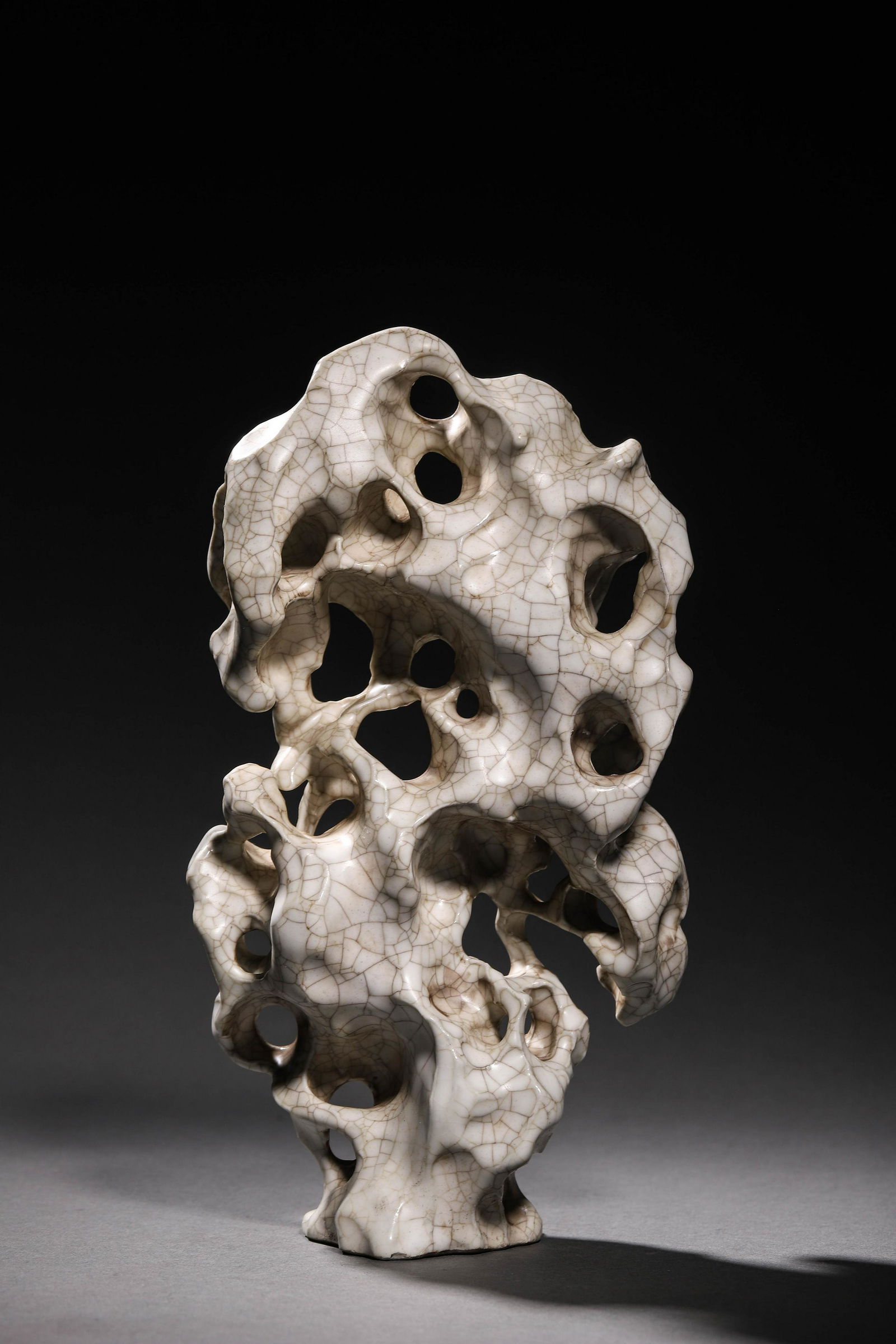 Qing: A Geyao Glazed Ornament (1 of 8)