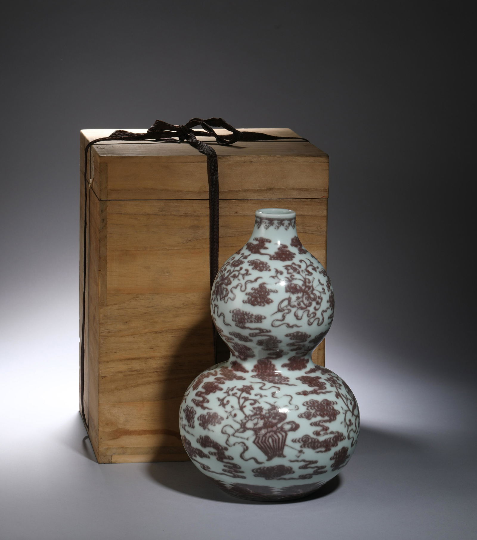 Qing QianLong: A Red Underglazed Double Gourd Porcelain Vase (1 of 15)