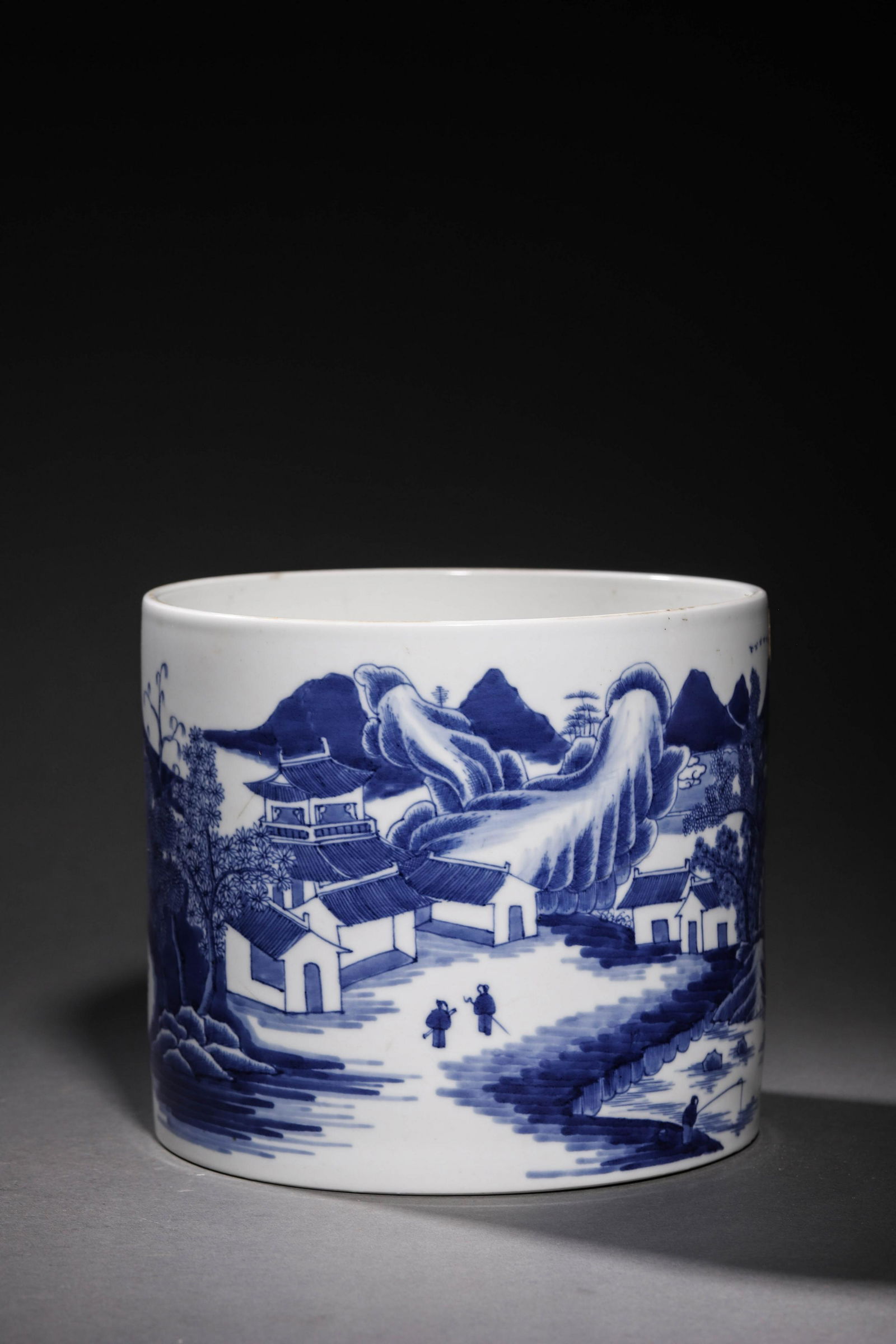 Qing:  A Blue & White Porcelain Brushpot (1 of 8)