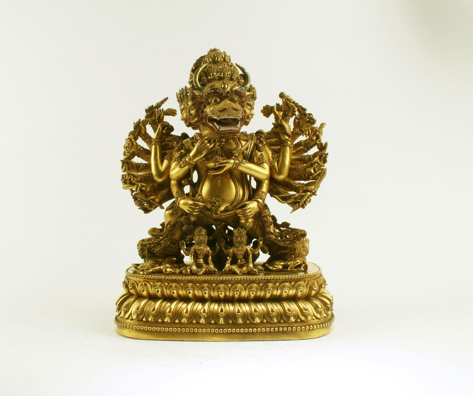 A Gilt Bronze Tibetan Deity 'Da Wei De Jin Gang' S (1 of 12)
