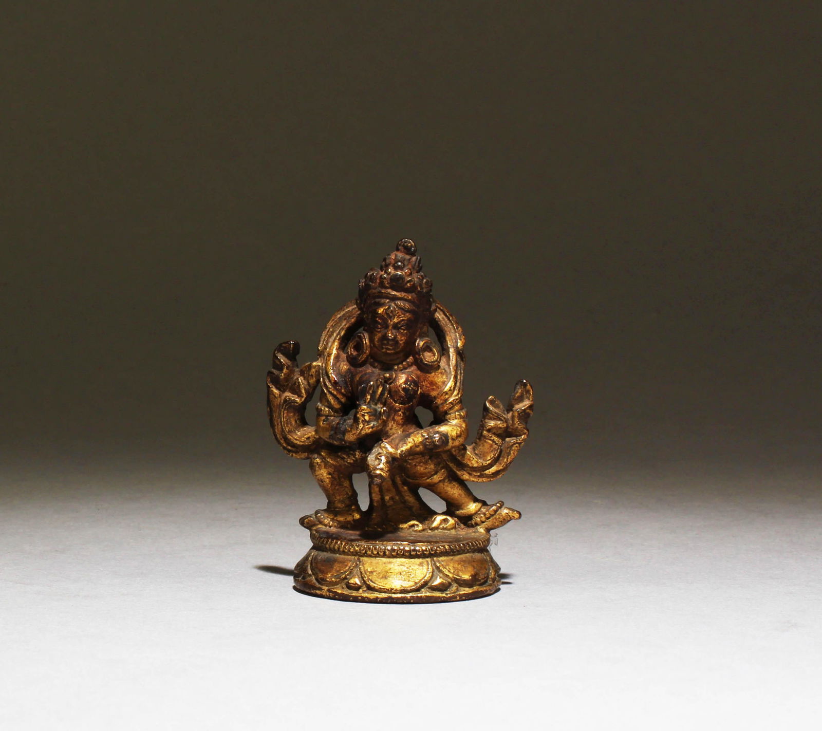 A 15th C Bronze Nepal Goddess Statue (1 of 7)