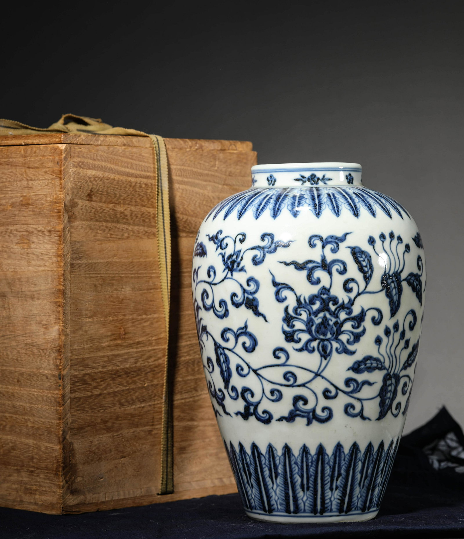 Blue and White Interlocking Lotus Meiping Vase (1 of 7)