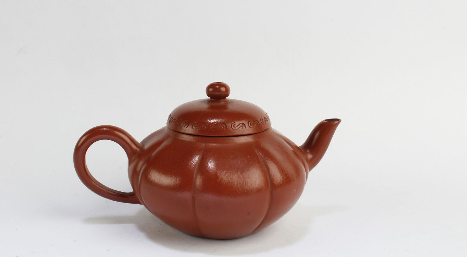 A Zhu Ni Yixing Teapot (1 of 5)