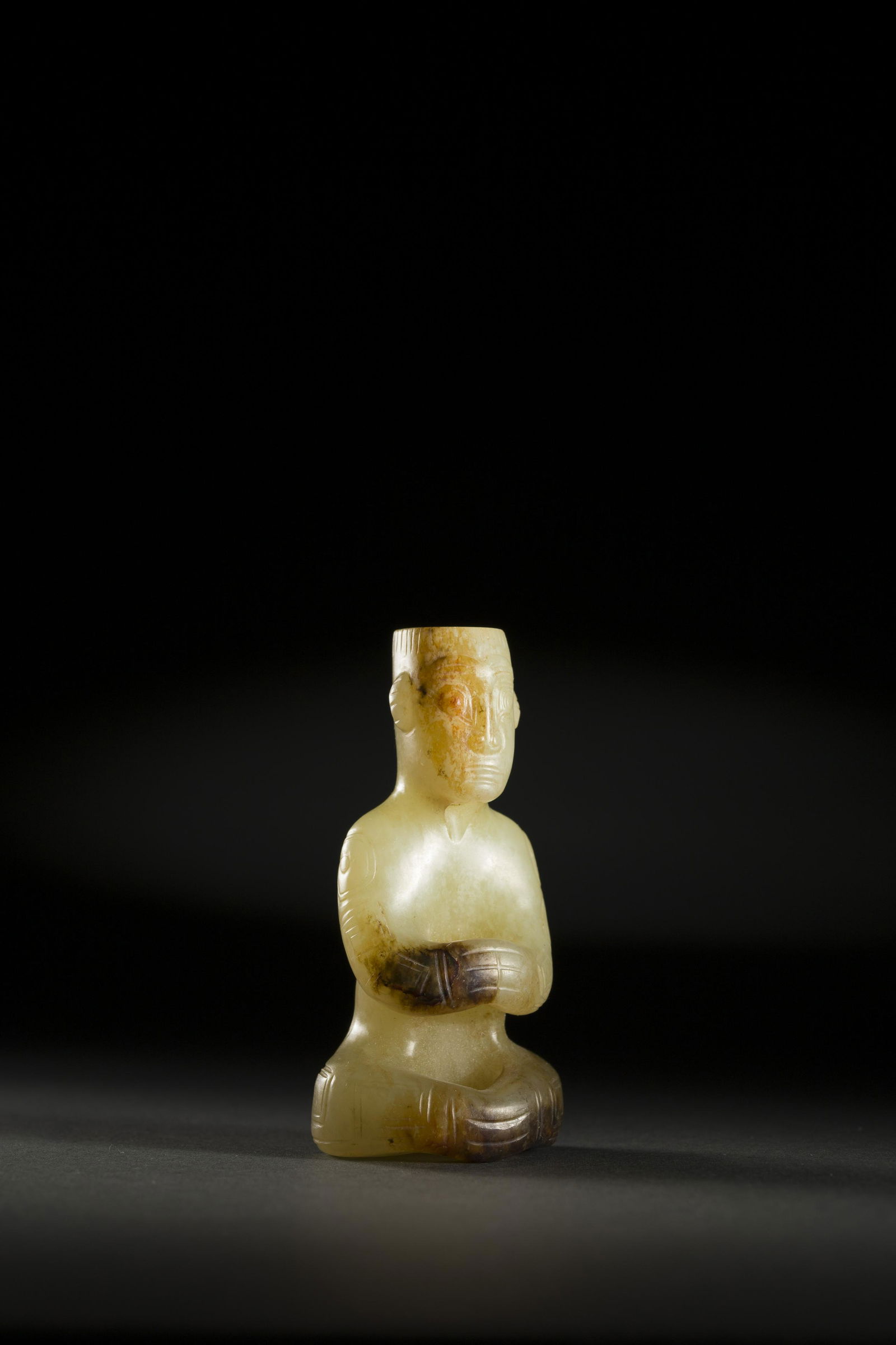 A Carved Jade Ornament (1 of 9)