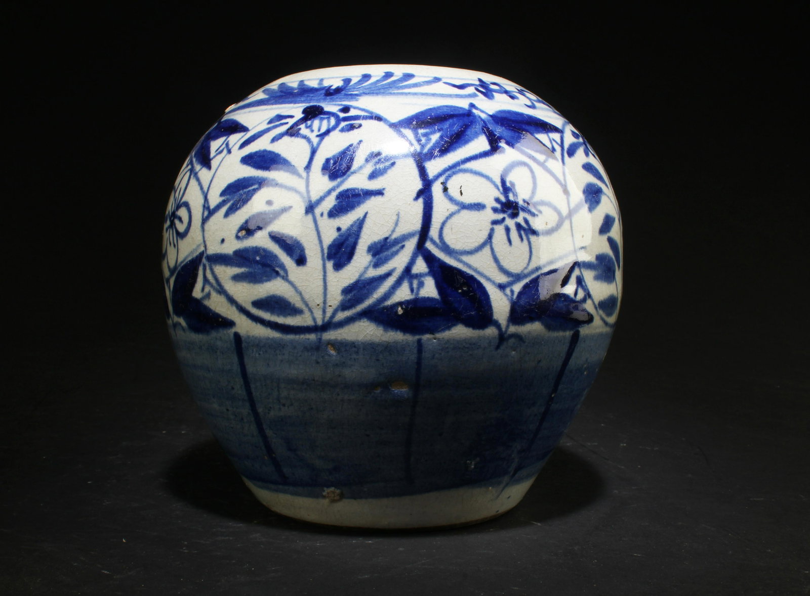 Antique Blue & White Porcelain Jar: Antique Blue & White Porcelain Jar. Height: 7.5". Provenance:The late Hong Chang was an artist and art collector, specialized in Asian Antique appraisal, antique repair work. After graduating from Nat