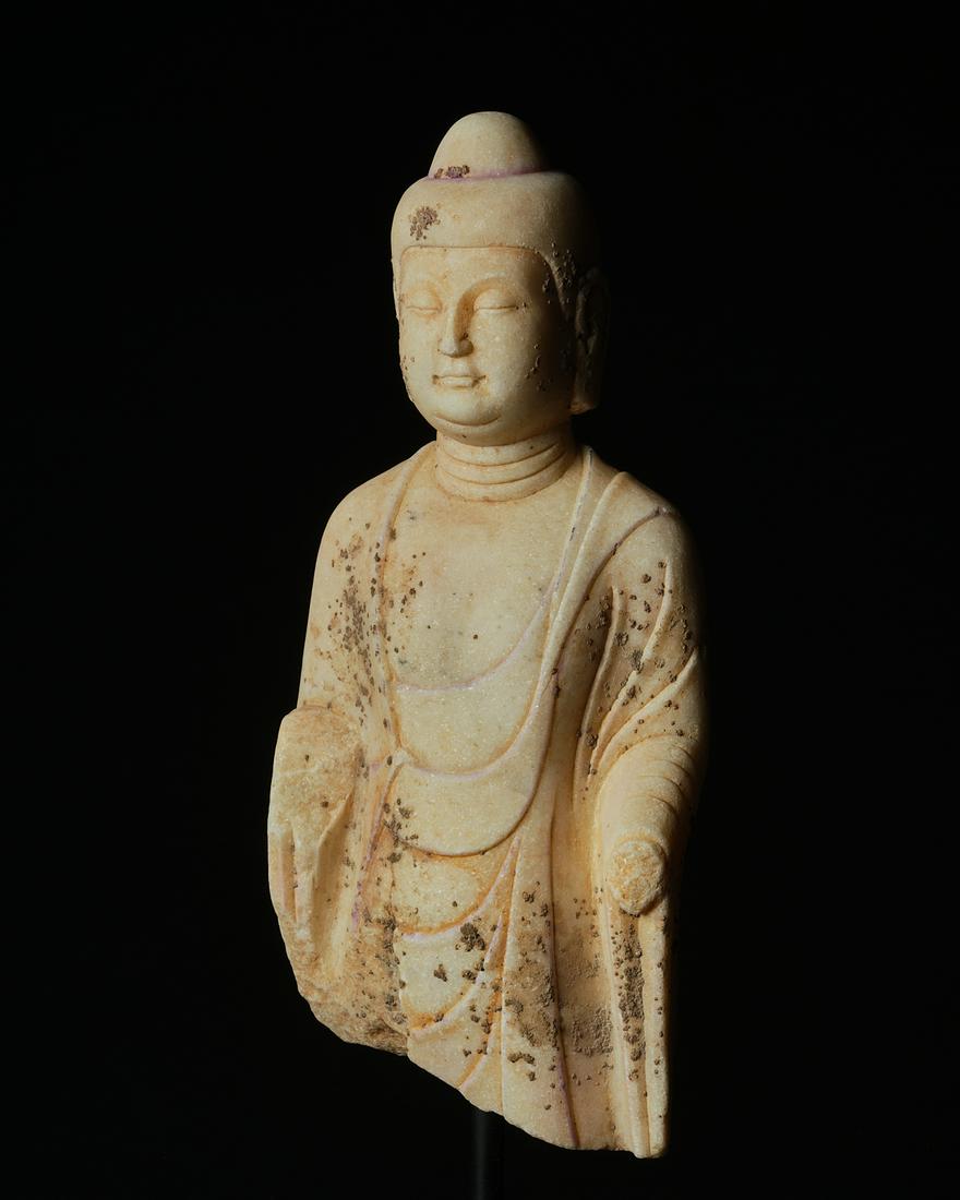 A White Jade Buddha Statue (1 of 8)