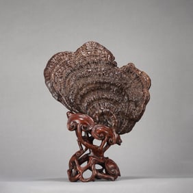 Lingzhi Ornament