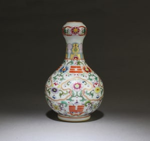 Chinese Porcelain Vase
