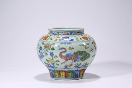 Wucai Glaze Flower and Bird Jar