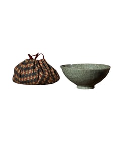 A Ge Type Ice Crackle Bowl