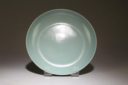 A Chinese Ruyao Plate