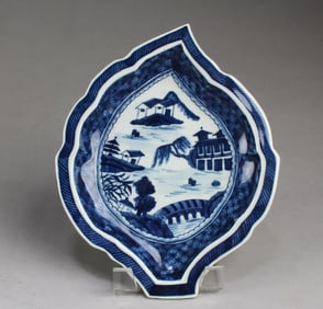 A Blue & White Leaf Shaped Plate