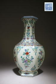 A Fencai Enamel Vase