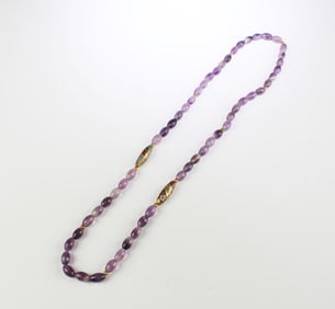 A Lavender Crystal Necklace