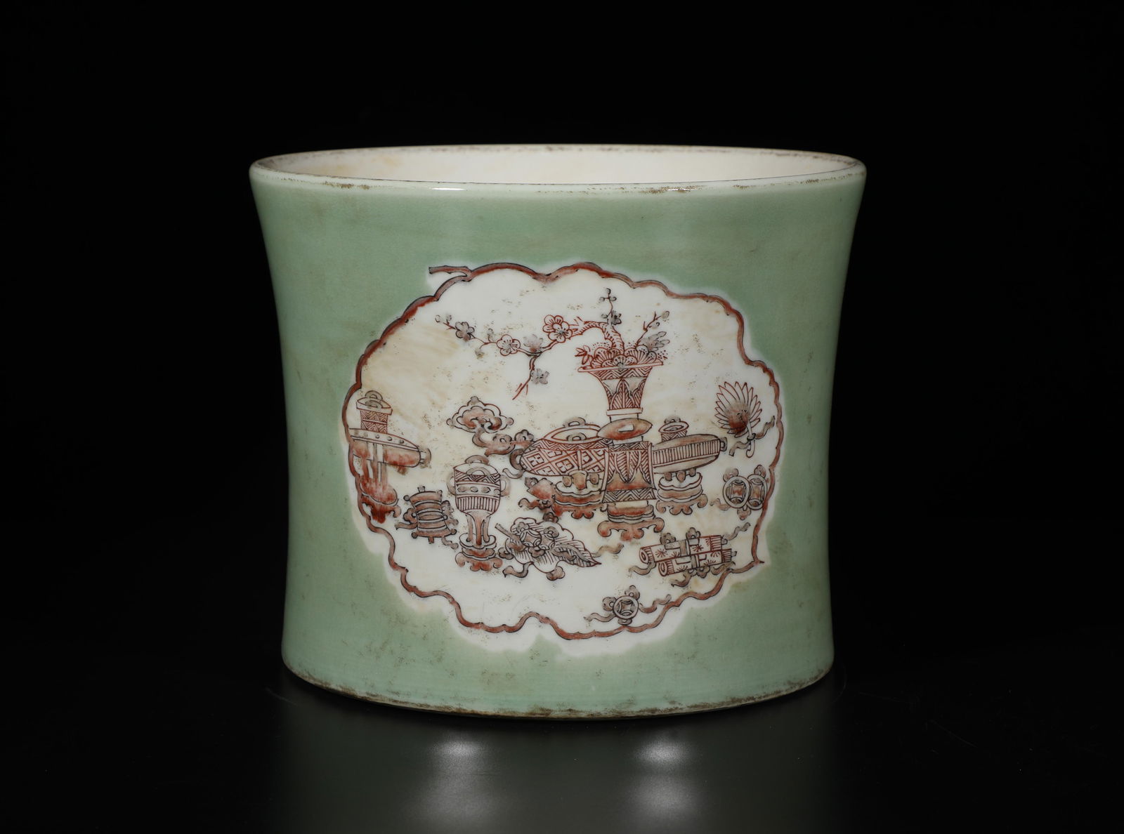 A Light Green Glazed Underglazed Red Brush Holder (1 of 9)