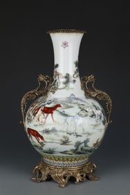 Chinese Porcelain Vase