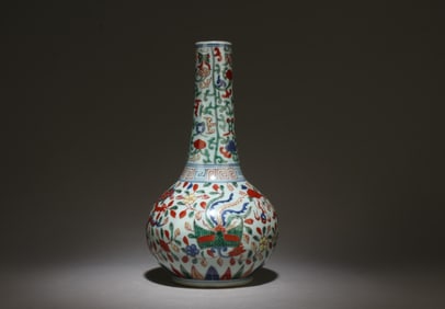A Wucai Vase