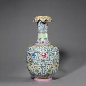 Green Ground Famille Rose Flower Vase
