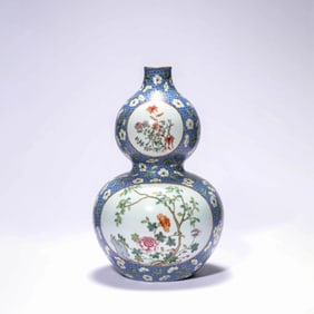 Famille Rose Flower Gourd-Shape Vase