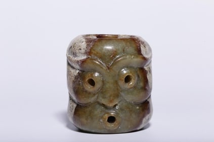 An Ancient Jade Mask Ornament