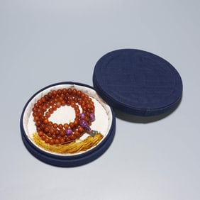 Beeswax Hand String
