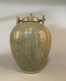 A Green Glazed Porcelain Jar