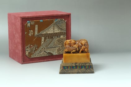 A Carved TianHuang Soapstone Seal