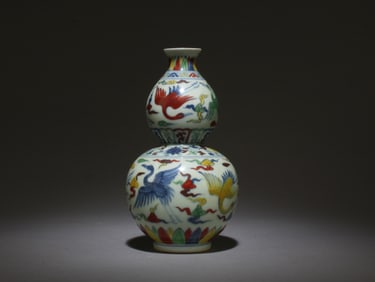 A Doucai Double Gourd Vase