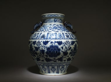 A Blue and White Jar with Flower Motif
