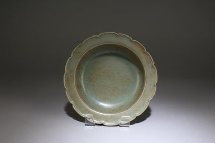 A Ruyao Plate