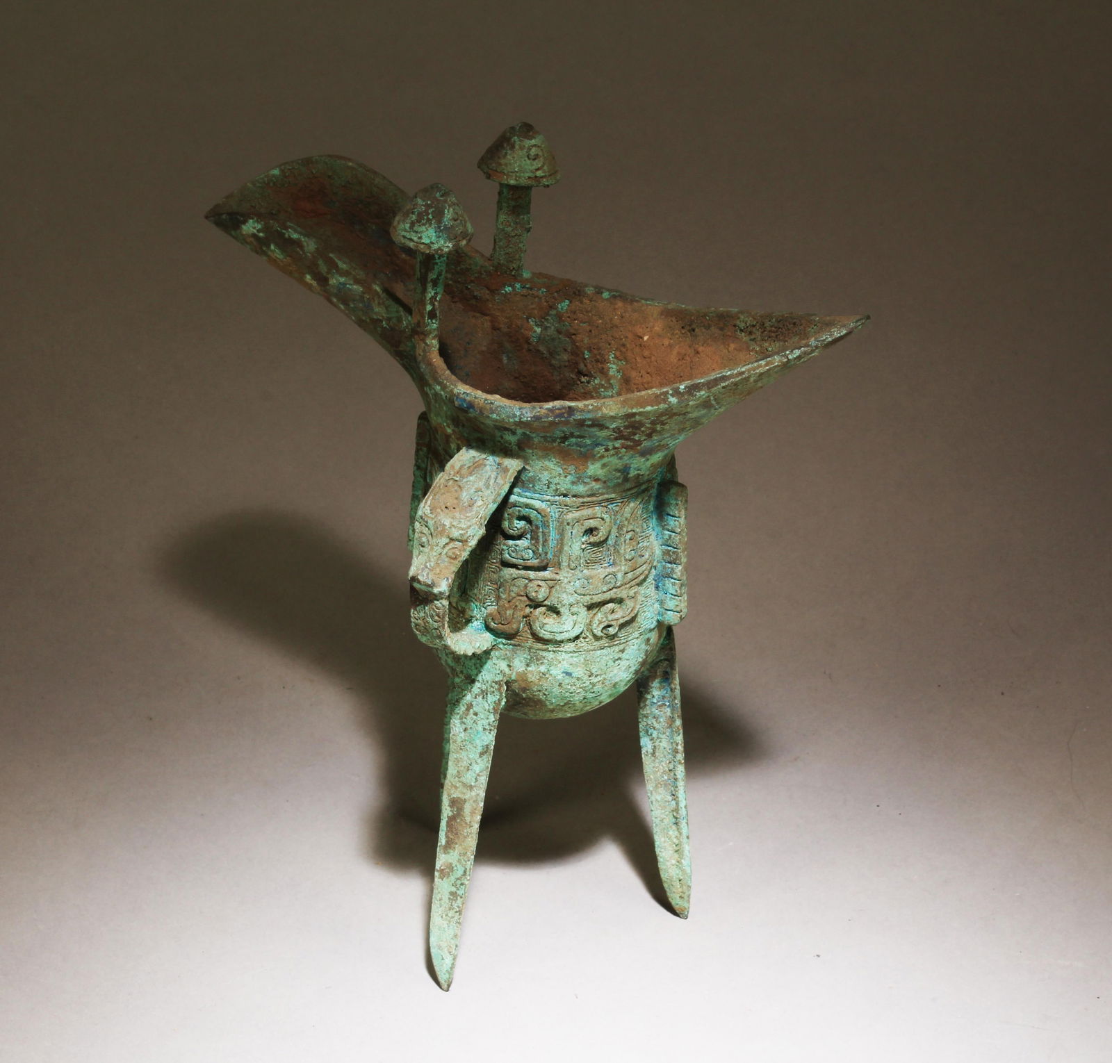 A Chinese Bronze Tripod Winecup (1 of 6)