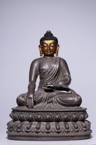 A Silver Gilt Shakyamuni Buddha Statue