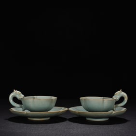 A Ru Ware Celadon Glazed Cup