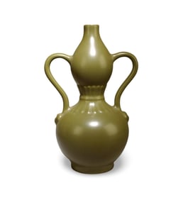 A Tea-Glazed Double-Gourd Vase