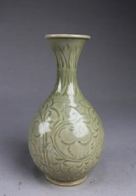 Chinese Yaozhu Vase