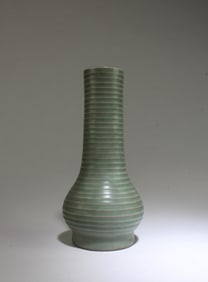 A Ru type Vase