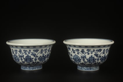 A Pair of Blue and White Cups
