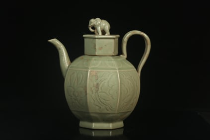 A Yue Klin Teapot