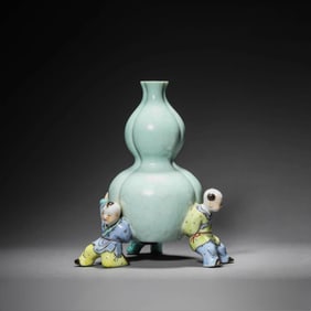Celadon Glaze Double-Gourd-Shape Vase