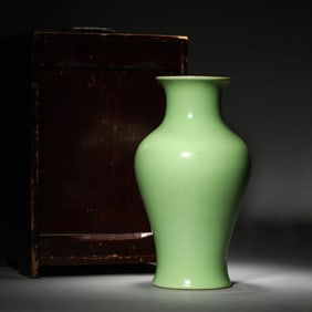 Green Glaze Guanyin Vase