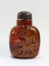 Chinese Agate Snuff Bottle