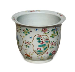 A Fencai Flower Pot