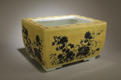 A Chinese Rectangular Shape Flowerpot