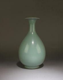 Chinese Porcelain Vase