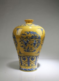 A Famille Jaune Porcelain Meiping Vase